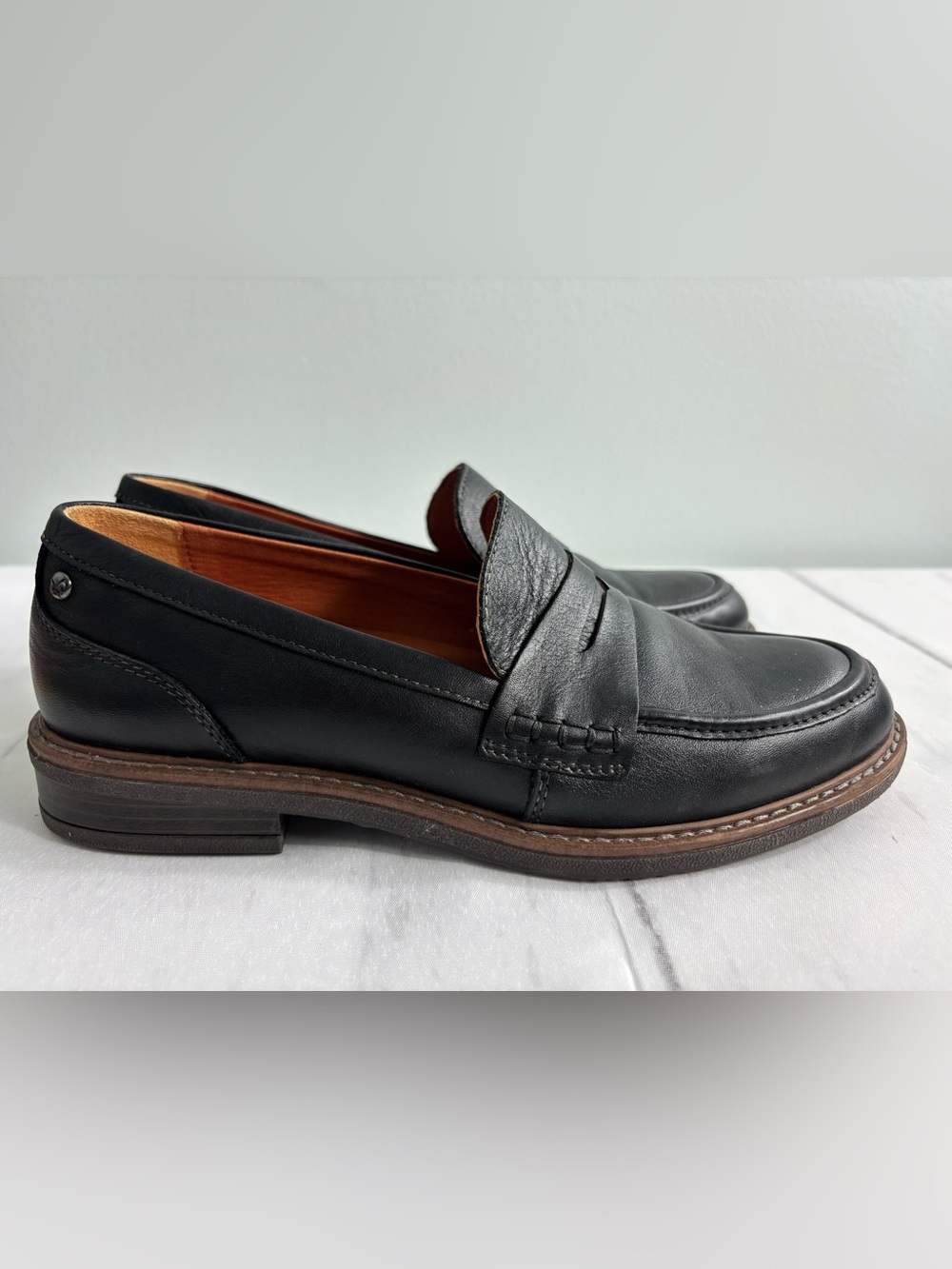 Pikolinos Aldaya Women’s Leather Penny Loafers Handcrafted Finish - Picture 4 of 12